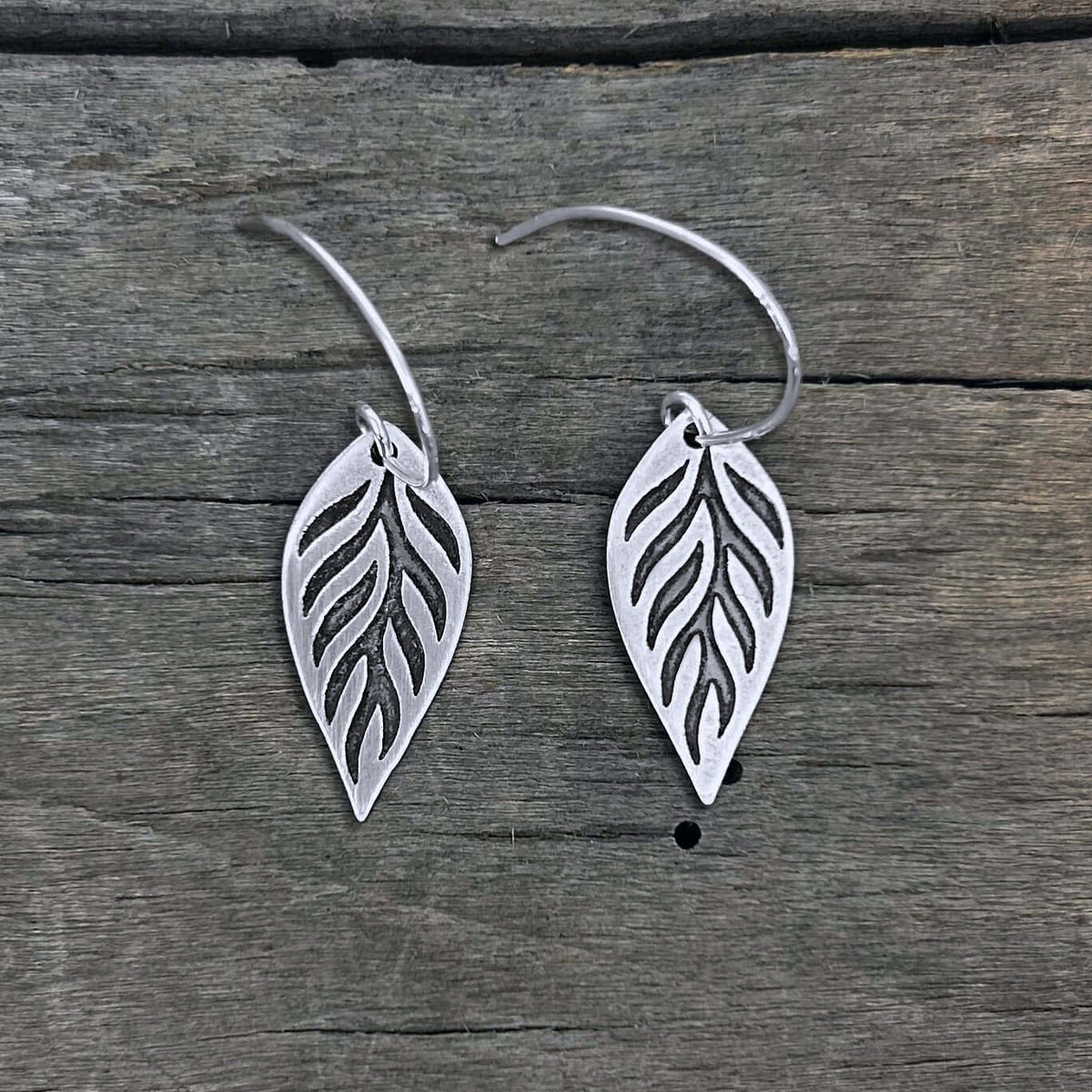 Silver Feather Lite Earrings